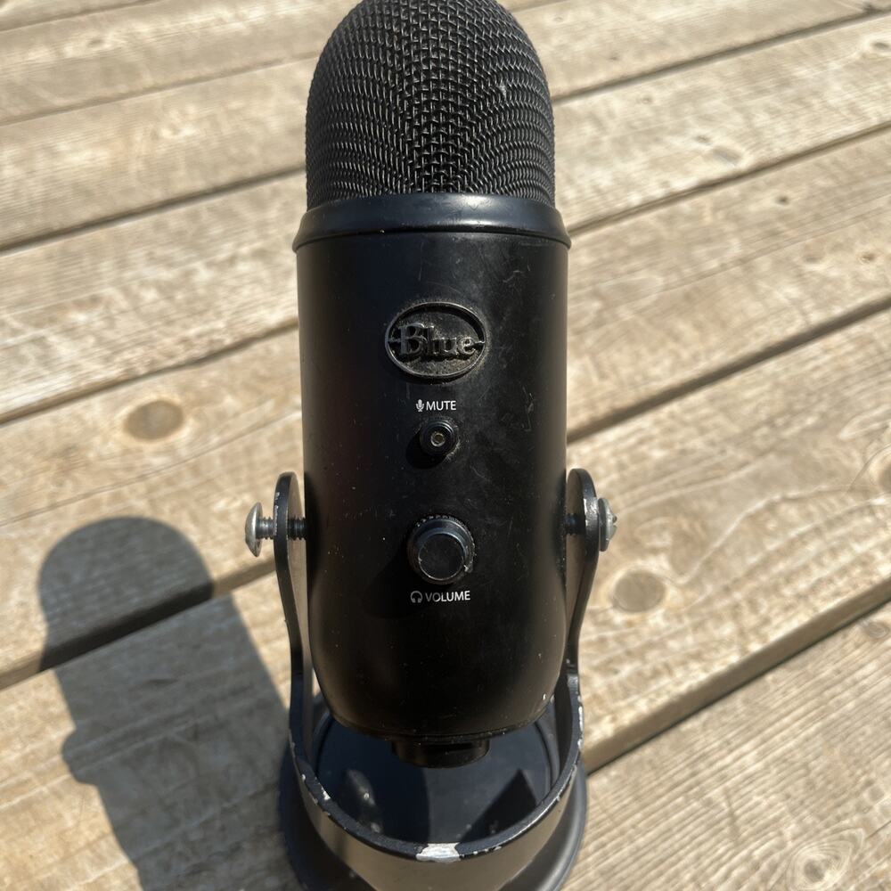 Yeti Professional Multi-Pattern USB Condenser Microphone - Untested - Picture 3 of 14